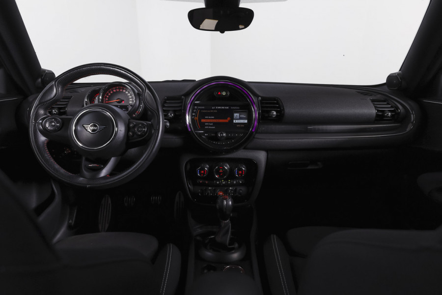 MINI Clubman 1.5 One Chili 100 PK | Cruise | Stoelverw. | Harman/Kardon | PDC | Camera | NAV + App. Connect | ECC | LM 18" |