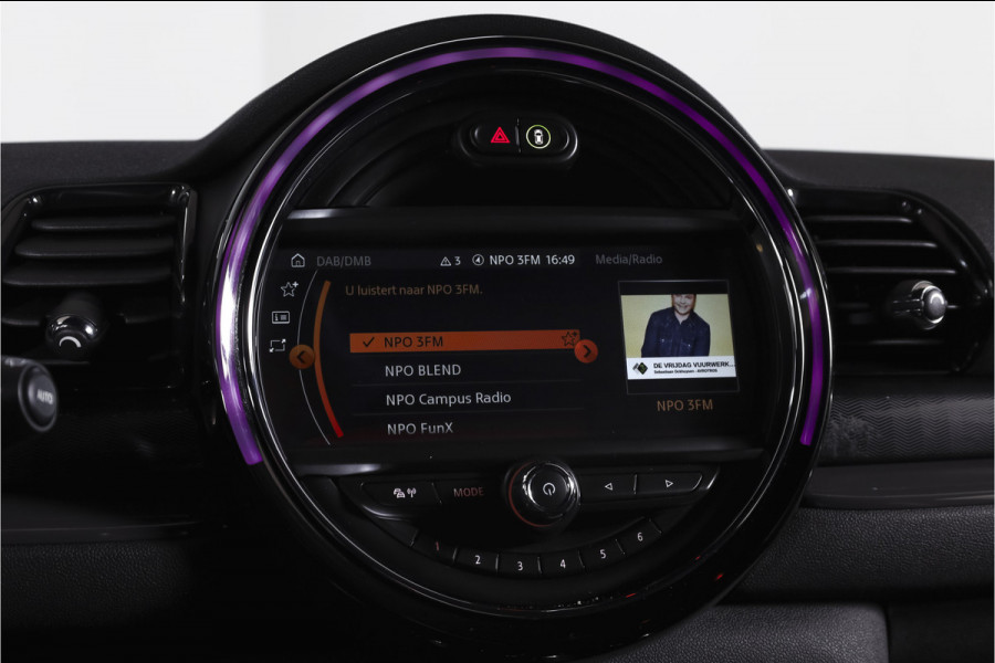 MINI Clubman 1.5 One Chili 100 PK | Cruise | Stoelverw. | Harman/Kardon | PDC | Camera | NAV + App. Connect | ECC | LM 18" |