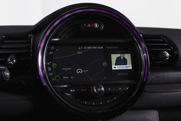 MINI Clubman 1.5 One Chili 100 PK | Cruise | Stoelverw. | Harman/Kardon | PDC | Camera | NAV + App. Connect | ECC | LM 18" |