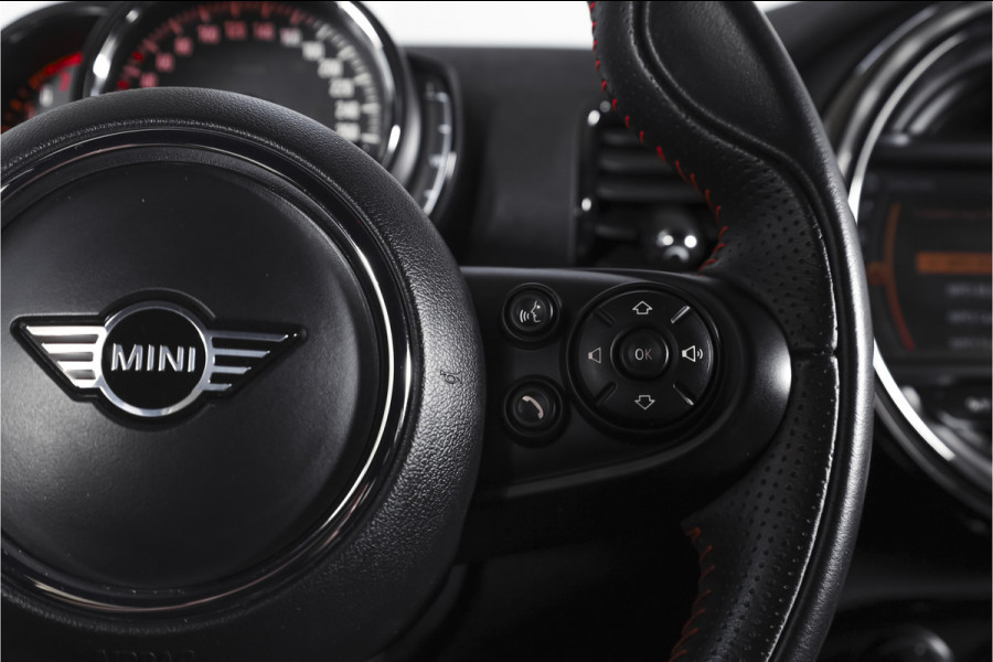 MINI Clubman 1.5 One Chili 100 PK | Cruise | Stoelverw. | Harman/Kardon | PDC | Camera | NAV + App. Connect | ECC | LM 18" |