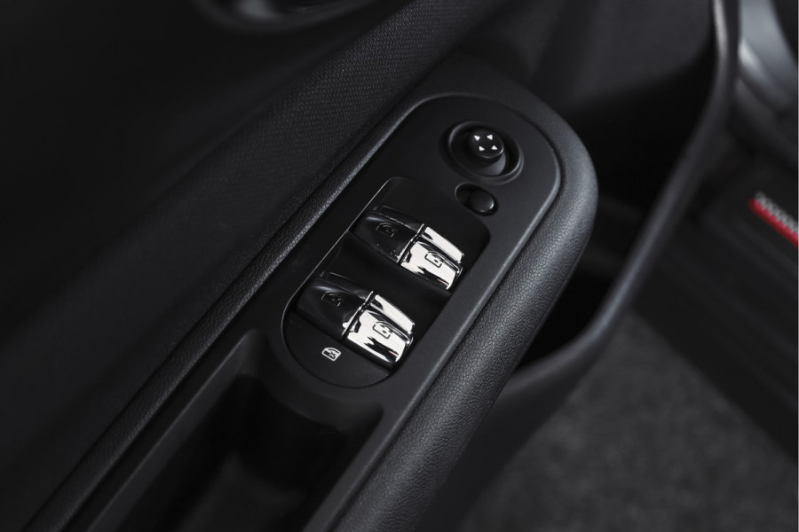 MINI Clubman 1.5 One Chili 100 PK | Cruise | Stoelverw. | Harman/Kardon | PDC | Camera | NAV + App. Connect | ECC | LM 18" |