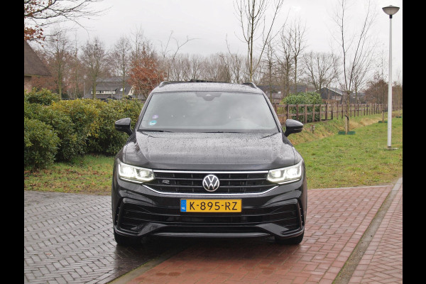 Volkswagen Tiguan 1.5 TSI R-Line Business+ | Black Style | Sfeerverlichting | Leer | Virtual Cockpit | Apple Carplay | NL-Auto |