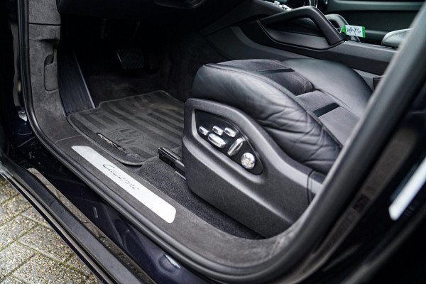 Porsche Cayenne Coupé 3.0 E-Hybrid | Alcantara | Bose | Carbon | HuD | 360 Camera