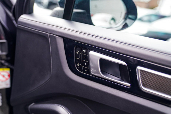 Porsche Cayenne Coupé 3.0 E-Hybrid | Alcantara | Bose | Carbon | HuD | 360 Camera