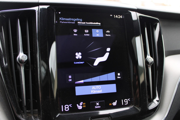 Volvo XC60 2.0 Recharge T6 AWD R-Design | Trekhaak | Adaptieve cruise | Panoramadak | H&K | Winterpack |