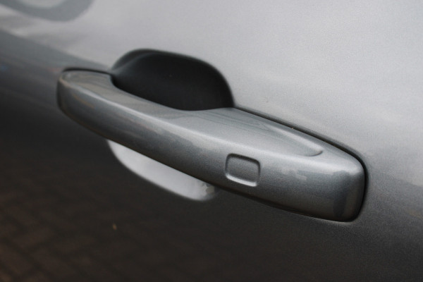 Volvo XC60 2.0 Recharge T6 AWD R-Design | Trekhaak | Adaptieve cruise | Panoramadak | H&K | Winterpack |