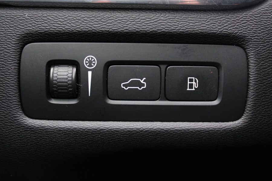 Volvo XC60 2.0 Recharge T6 AWD R-Design | Trekhaak | Adaptieve cruise | Panoramadak | H&K | Winterpack |