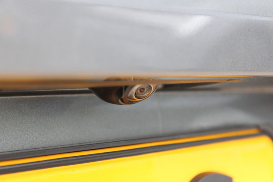 Volvo XC60 2.0 Recharge T6 AWD R-Design | Trekhaak | Adaptieve cruise | Panoramadak | H&K | Winterpack |