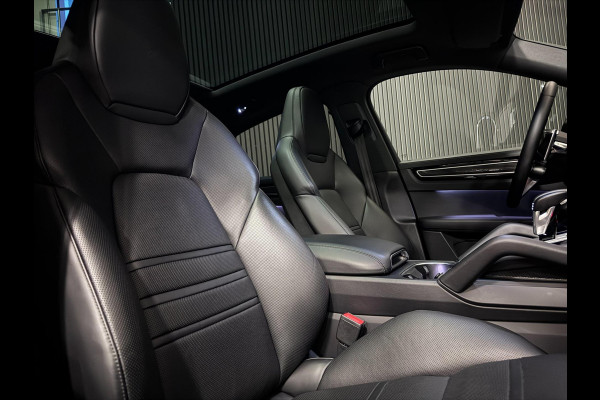 Porsche Cayenne Coupé 3.0 E-Hybrid | ORG. NL | SPORT DESIGN | PANO | TREKHAAK | HUD | SPORT CHRONO | LUCHTVERING