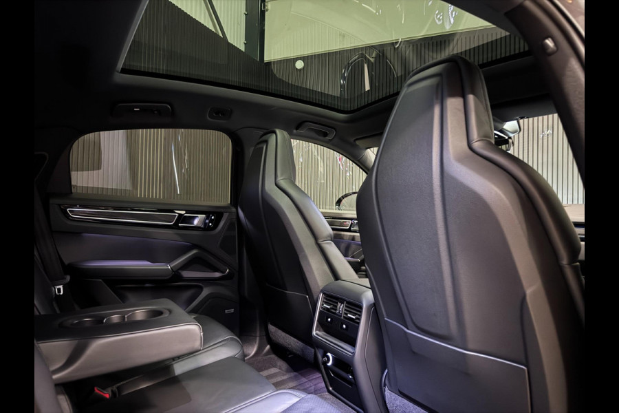 Porsche Cayenne Coupé 3.0 E-Hybrid | ORG. NL | SPORT DESIGN | PANO | TREKHAAK | HUD | SPORT CHRONO | LUCHTVERING