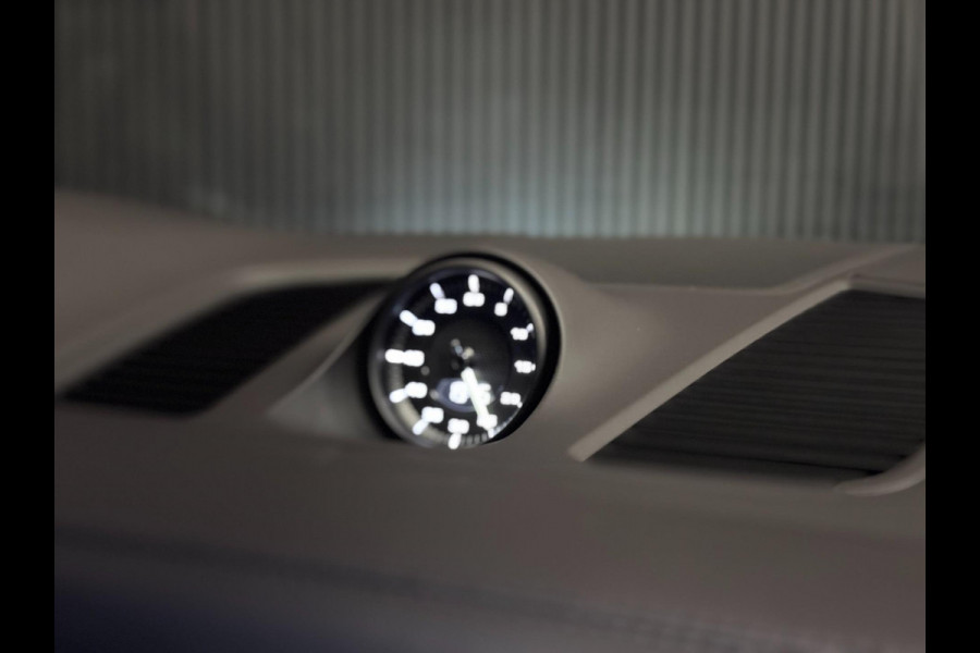 Porsche Cayenne Coupé 3.0 E-Hybrid | ORG. NL | SPORT DESIGN | PANO | TREKHAAK | HUD | SPORT CHRONO | LUCHTVERING