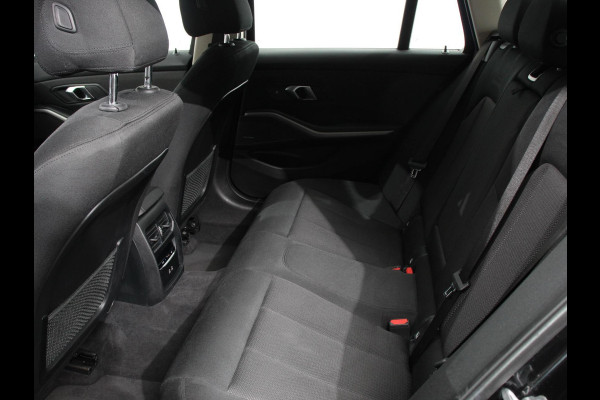 BMW 3 Serie Touring 320e Plug in Hybride | Climate control | Adaptive Cruise Control | Parkeersensoren | Navigatie | LED | Apple Carplay/ Android Auto | Camera