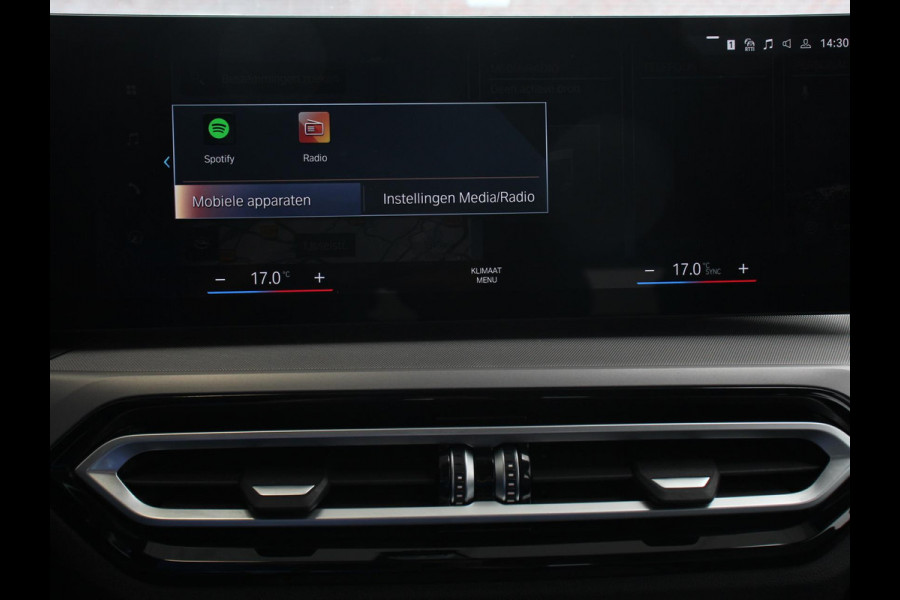 BMW 3 Serie Touring 320e Plug in Hybride | Climate control | Adaptive Cruise Control | Parkeersensoren | Navigatie | LED | Apple Carplay/ Android Auto | Camera