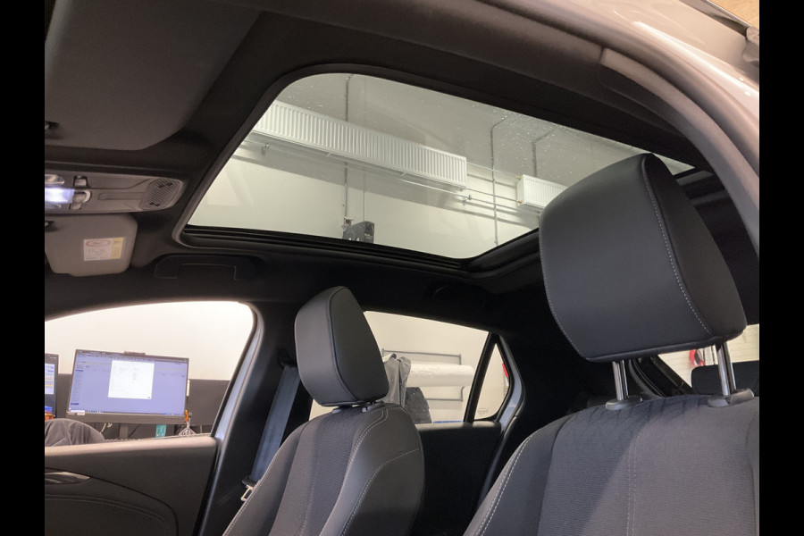 Opel Corsa 1.2 100 pk Turbo GS Line Panoramadak, Climate Control, Cruise Control, Camera, Winter Pakket