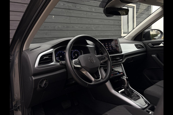 Volkswagen T-Roc 1.5 TSI Life - ACC l Apple Cplay l Camera l Navigatie