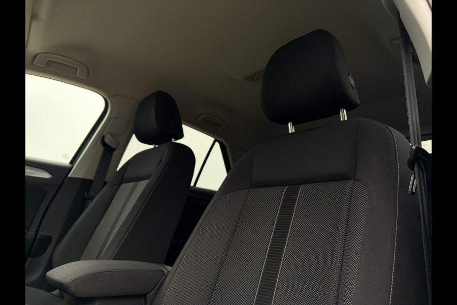 Volkswagen T-Roc 1.5 TSI Life - ACC l Apple Cplay l Camera l Navigatie