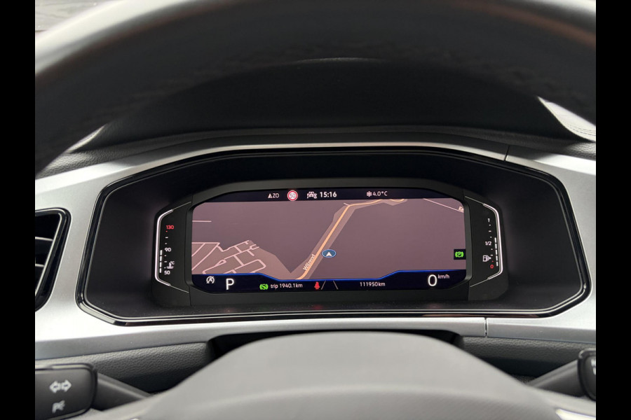 Volkswagen T-Roc 1.5 TSI Life - ACC l Apple Cplay l Camera l Navigatie