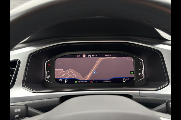 Volkswagen T-Roc 1.5 TSI Life - ACC l Apple Cplay l Camera l Navigatie
