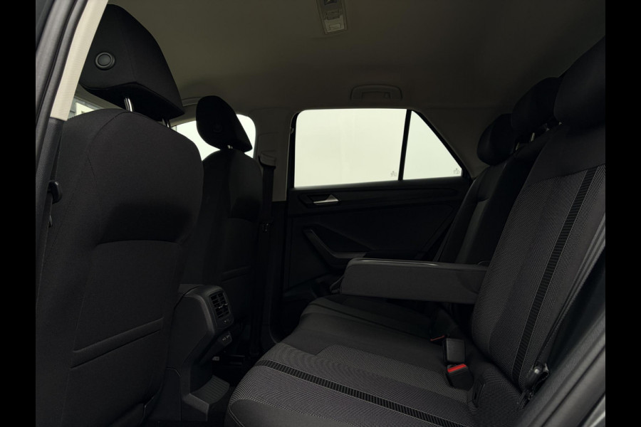 Volkswagen T-Roc 1.5 TSI Life - ACC l Apple Cplay l Camera l Navigatie