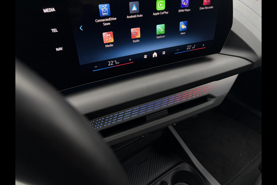 BMW 1-serie 120i M Sport Design Edition - Panorama l H/Kardon l 360cam l HUD l Memory