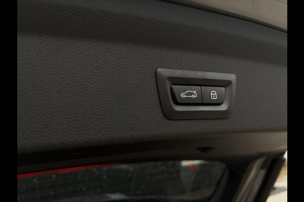 BMW 1-serie 120i M Sport Design Edition - Panorama l H/Kardon l 360cam l HUD l Memory