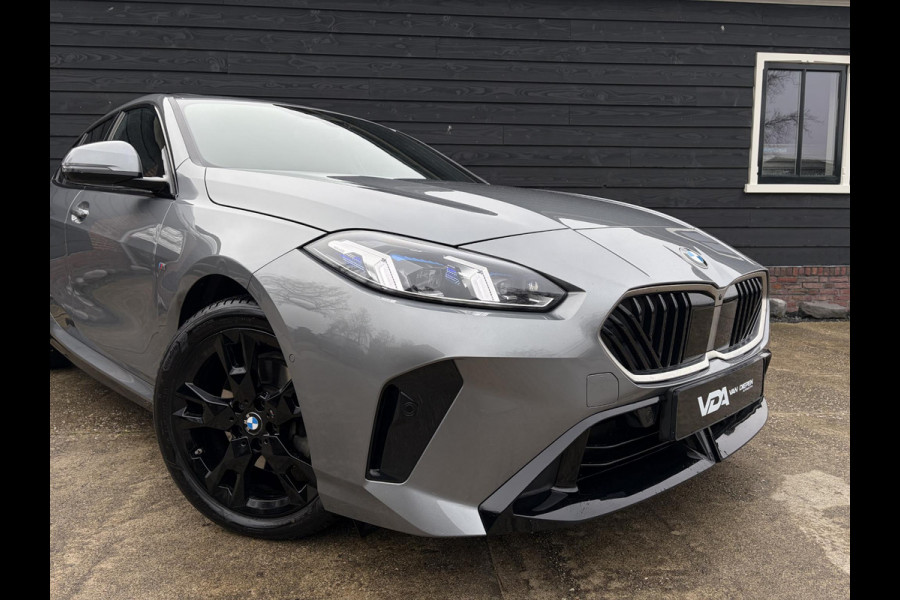 BMW 1-serie 120i M Sport Design Edition - Panorama l H/Kardon l 360cam l HUD l Memory