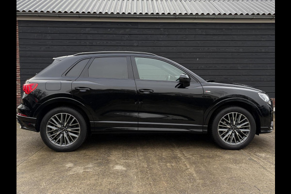 Audi Q3 45 TFSI e S edition - 3x S-Line l Panorama l Camera l Memory l Apple carplay l ACC