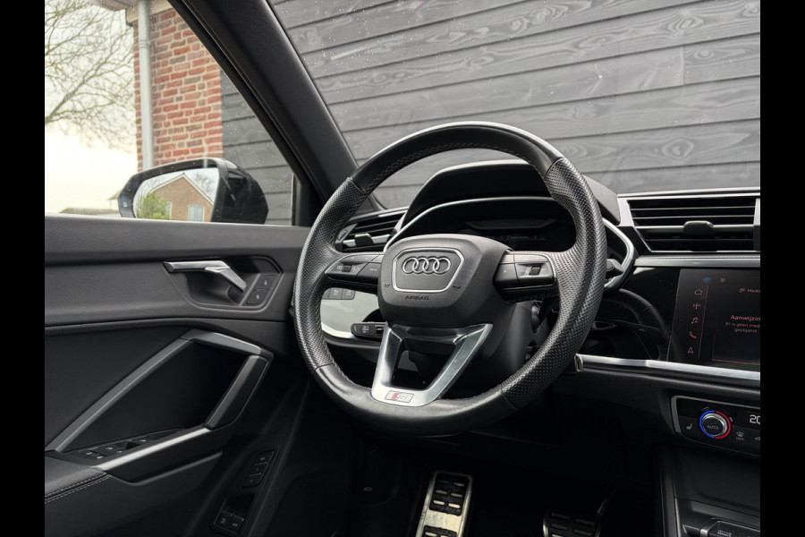 Audi Q3 45 TFSI e S edition - 3x S-Line l Panorama l Camera l Memory l Apple carplay l ACC