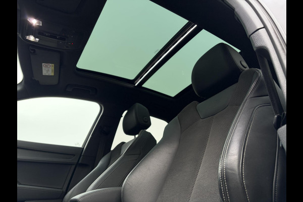 Audi Q3 45 TFSI e S edition - 3x S-Line l Panorama l Camera l Memory l Apple carplay l ACC