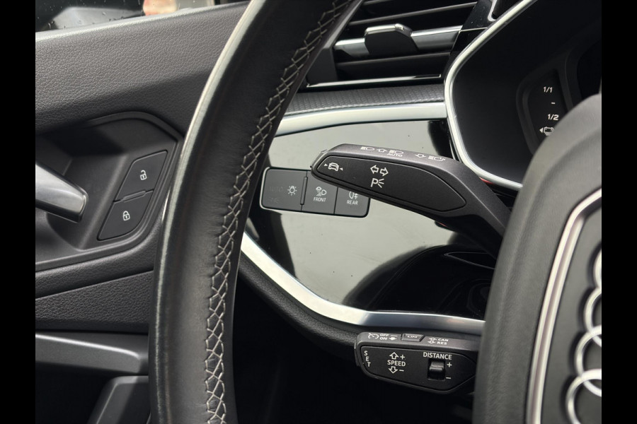 Audi Q3 45 TFSI e S edition - 3x S-Line l Panorama l Camera l Memory l Apple carplay l ACC