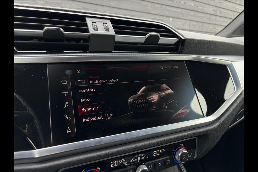 Audi Q3 45 TFSI e S edition - 3x S-Line l Panorama l Camera l Memory l Apple carplay l ACC
