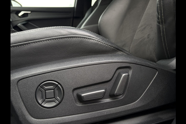 Audi Q3 45 TFSI e S edition - 3x S-Line l Panorama l Camera l Memory l Apple carplay l ACC