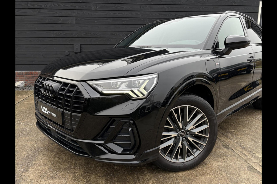 Audi Q3 45 TFSI e S edition - 3x S-Line l Panorama l Camera l Memory l Apple carplay l ACC