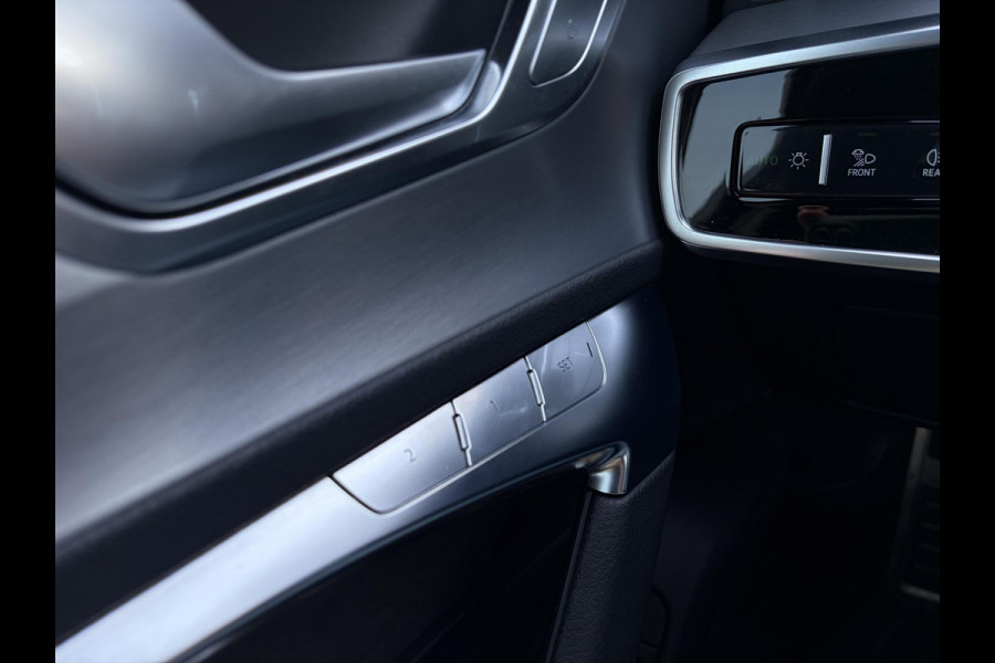 Audi A6 Avant 45 TFSI quattro Design Pro Line Plus - S-Line l Panorama l Massage l HUD l 360c l B&O l Trekhaak