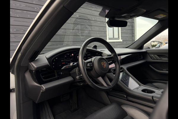 Porsche Taycan Sport Turismo 4S 79 kWh Performance - Sport Chrono l Lift l Luchtv. l HUD l Panoramadak
