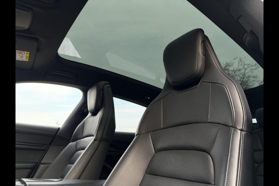 Porsche Taycan Sport Turismo 4S 79 kWh Performance - Sport Chrono l Lift l Luchtv. l HUD l Panoramadak