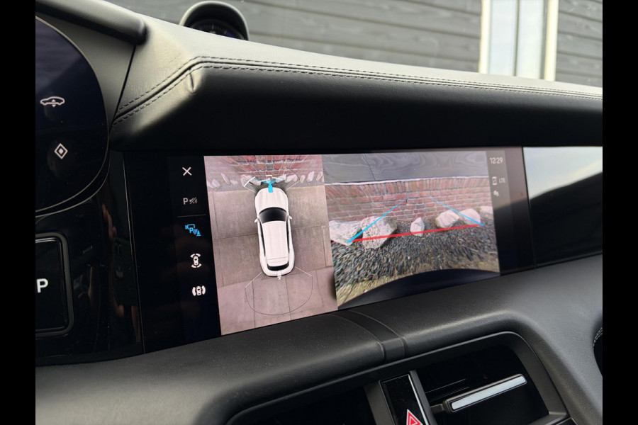 Porsche Taycan Sport Turismo 4S 79 kWh Performance - Sport Chrono l Lift l Luchtv. l HUD l Panoramadak