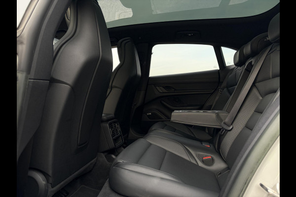Porsche Taycan Sport Turismo 4S 79 kWh Performance - Sport Chrono l Lift l Luchtv. l HUD l Panoramadak