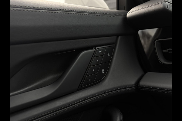 Porsche Taycan Sport Turismo 4S 79 kWh Performance - Sport Chrono l Lift l Luchtv. l HUD l Panoramadak