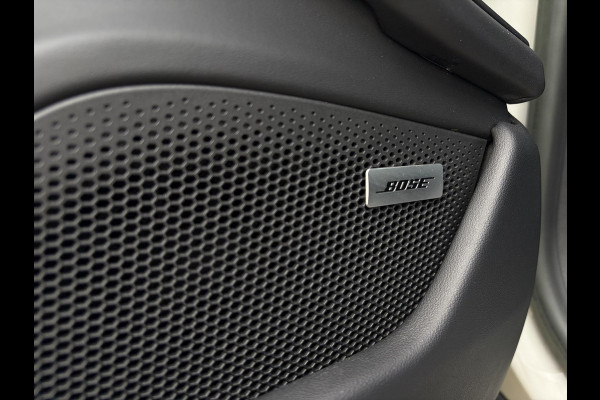 Porsche Taycan Sport Turismo 4S 79 kWh Performance - Sport Chrono l Lift l Luchtv. l HUD l Panoramadak