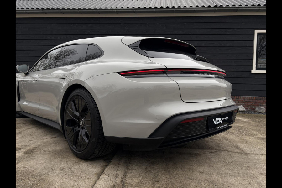 Porsche Taycan Sport Turismo 4S 79 kWh Performance - Sport Chrono l Lift l Luchtv. l HUD l Panoramadak