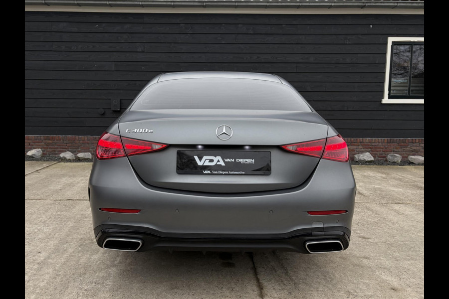 Mercedes-Benz C-Klasse C300 e AMG Line l Dealer O.H l 1e eig l ACC l Sfeerverlicht. l Burmester