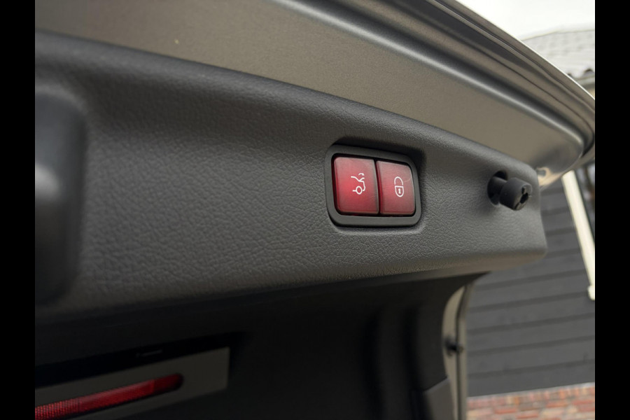 Mercedes-Benz C-Klasse C300 e AMG Line l Dealer O.H l 1e eig l ACC l Sfeerverlicht. l Burmester