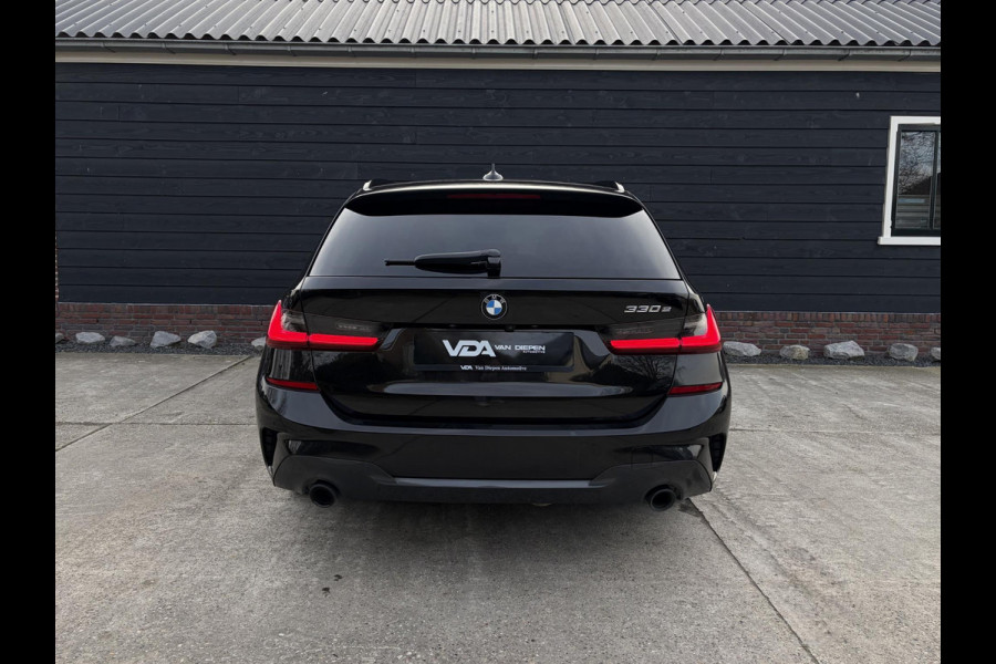 BMW 3 Serie Touring 330e High Executive M-Sport l Individual l Laser l Panorama l HUD l Trekhaak