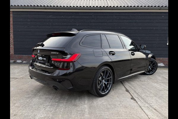 BMW 3 Serie Touring 330e High Executive M-Sport l Individual l Laser l Panorama l HUD l Trekhaak