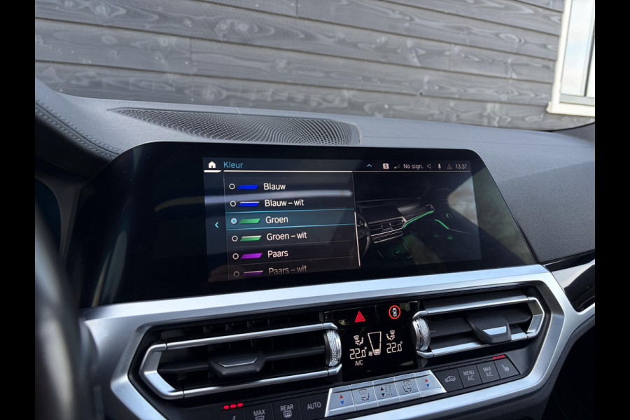 BMW 3 Serie Touring 330e High Executive M-Sport l Individual l Laser l Panorama l HUD l Trekhaak