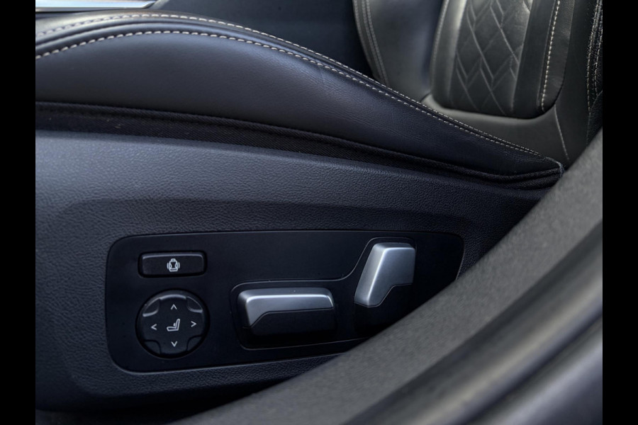 BMW 3 Serie Touring 330e High Executive M-Sport l Individual l Laser l Panorama l HUD l Trekhaak