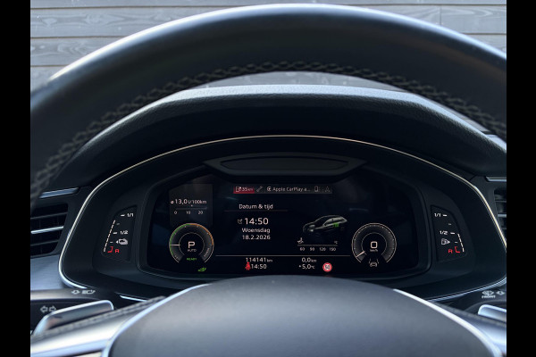 Audi A6 Avant 55 TFSI e quattro Competition - S-Line l Panorama l Trekhaak l HUD l Memory
