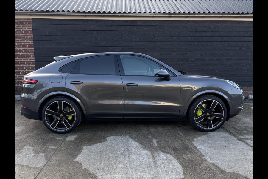 Porsche Cayenne Coupé 3.0 E-Hybrid - Sport Chrono l Panorama l Achter As Best. l Luchtvering l 22''