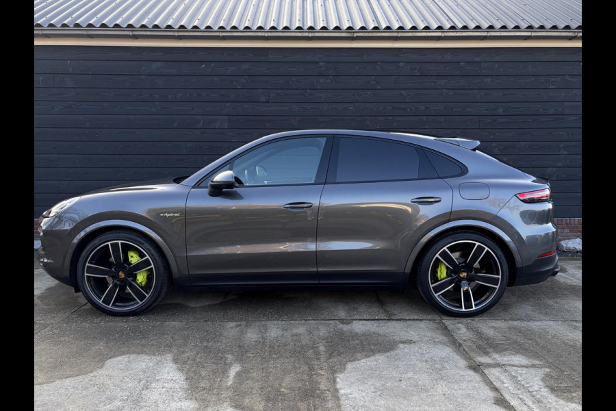 Porsche Cayenne Coupé 3.0 E-Hybrid - Sport Chrono l Panorama l Achter As Best. l Luchtvering l 22''